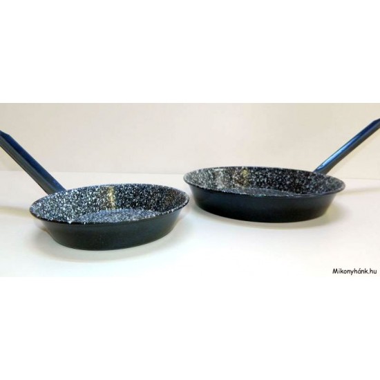 Nyeles szeletsütő 18 cm (1-es)